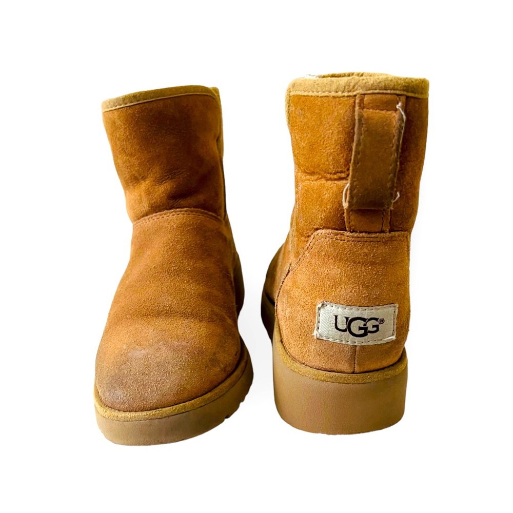 Women’s UGG Wedged Booties (Size 5.5)